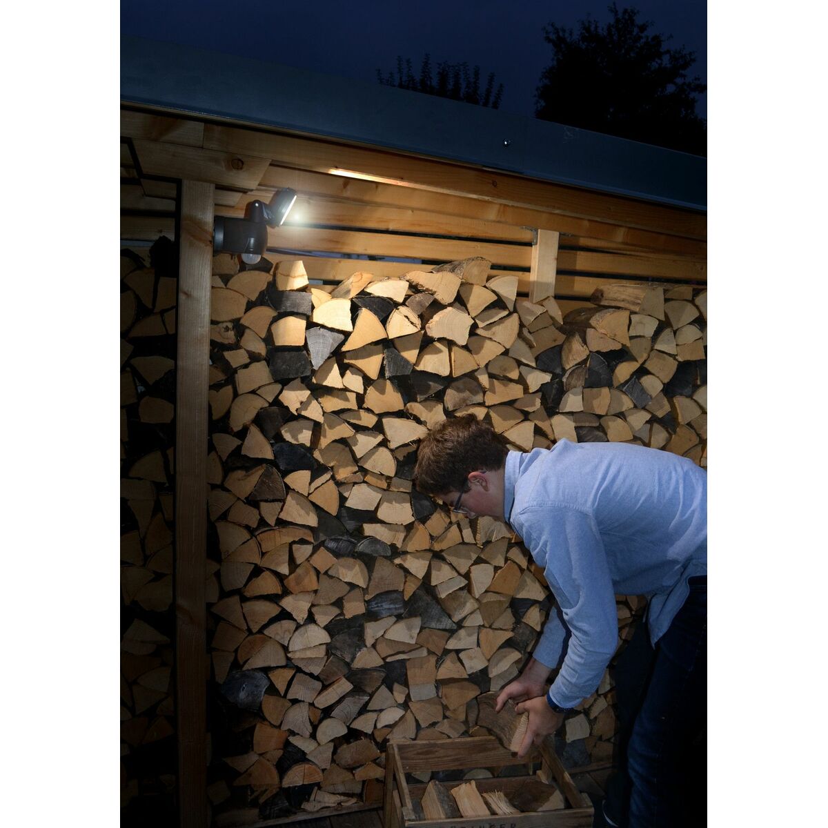 V3H8B8CFC16EC76C5EE128382888D9AFE50R7198032P10