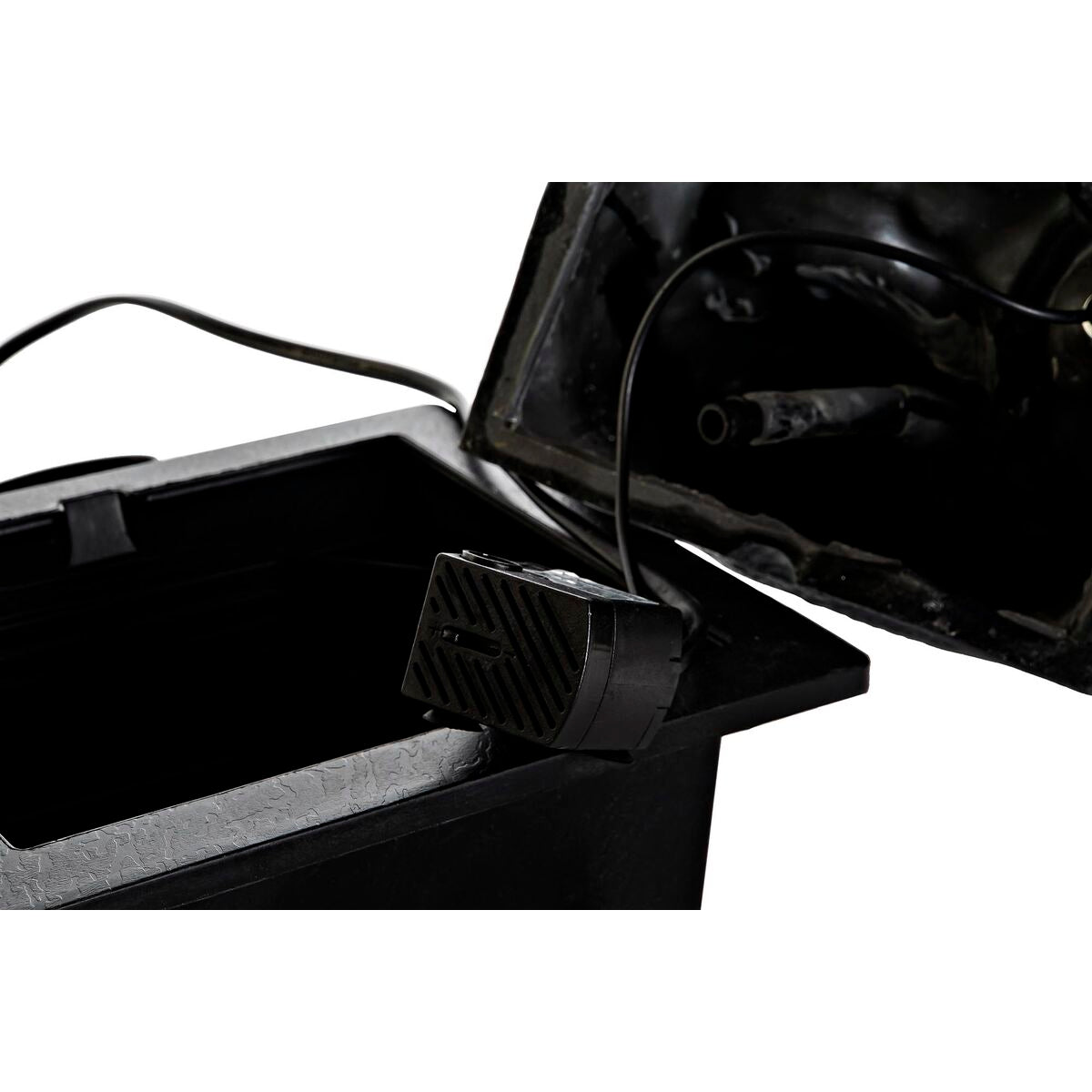 V10HB59FEB66F2CA9727948F8D13C8AF370AR6684470P4