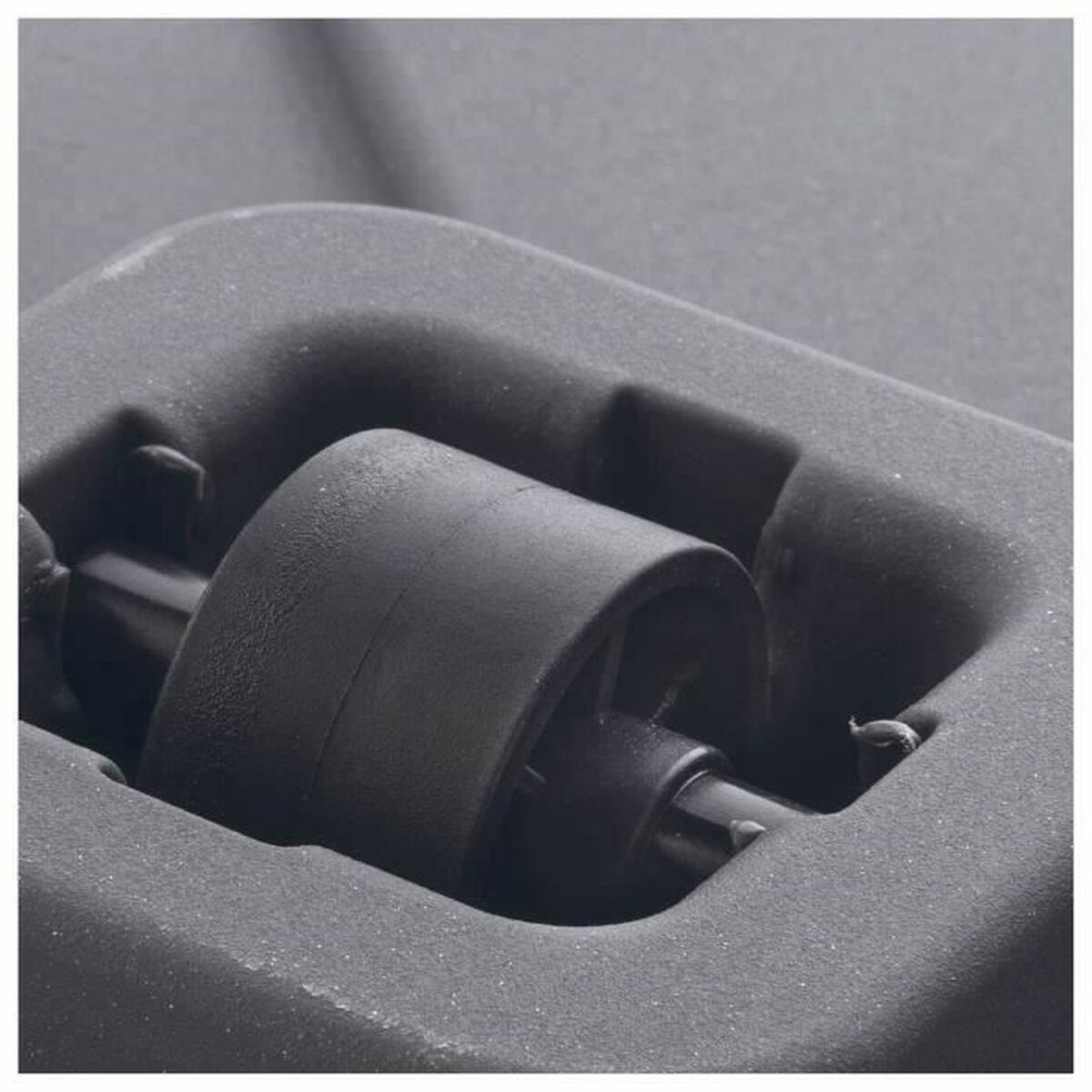 V4H383CEDB5C772719F49B06E70962F258DR5809471P3