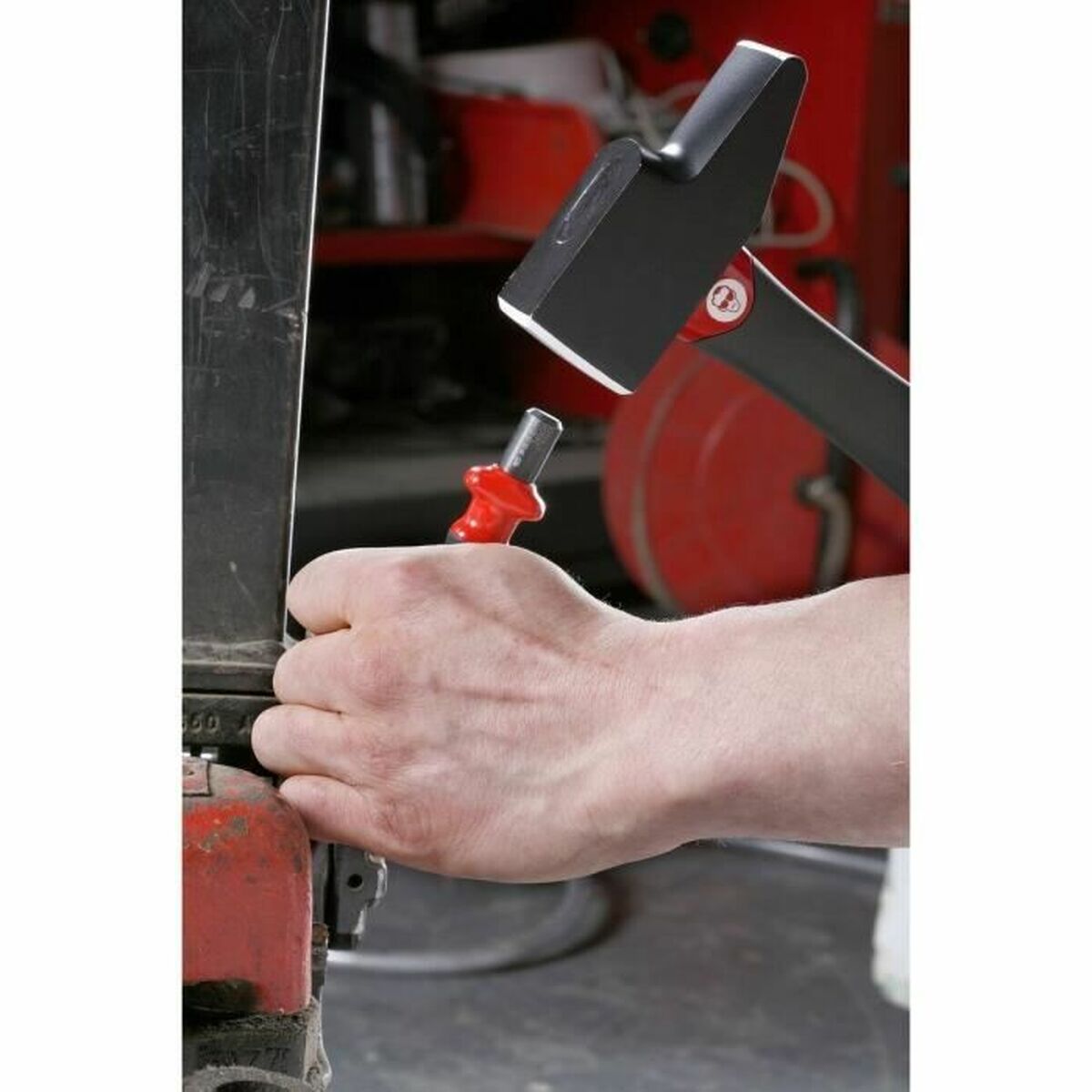 V6HF557F0FE042EBE6A6A943F5B49AC2F0DR6767577P3