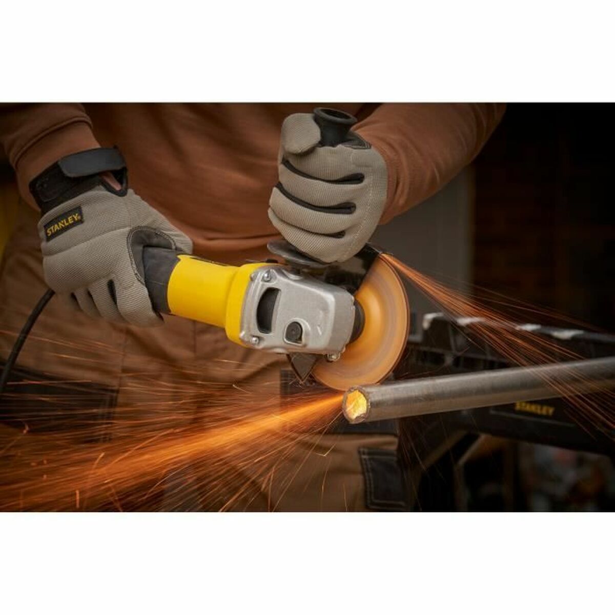 V5H15ACEF72860FE3839B9E899E4FF5920DR5770971P3
