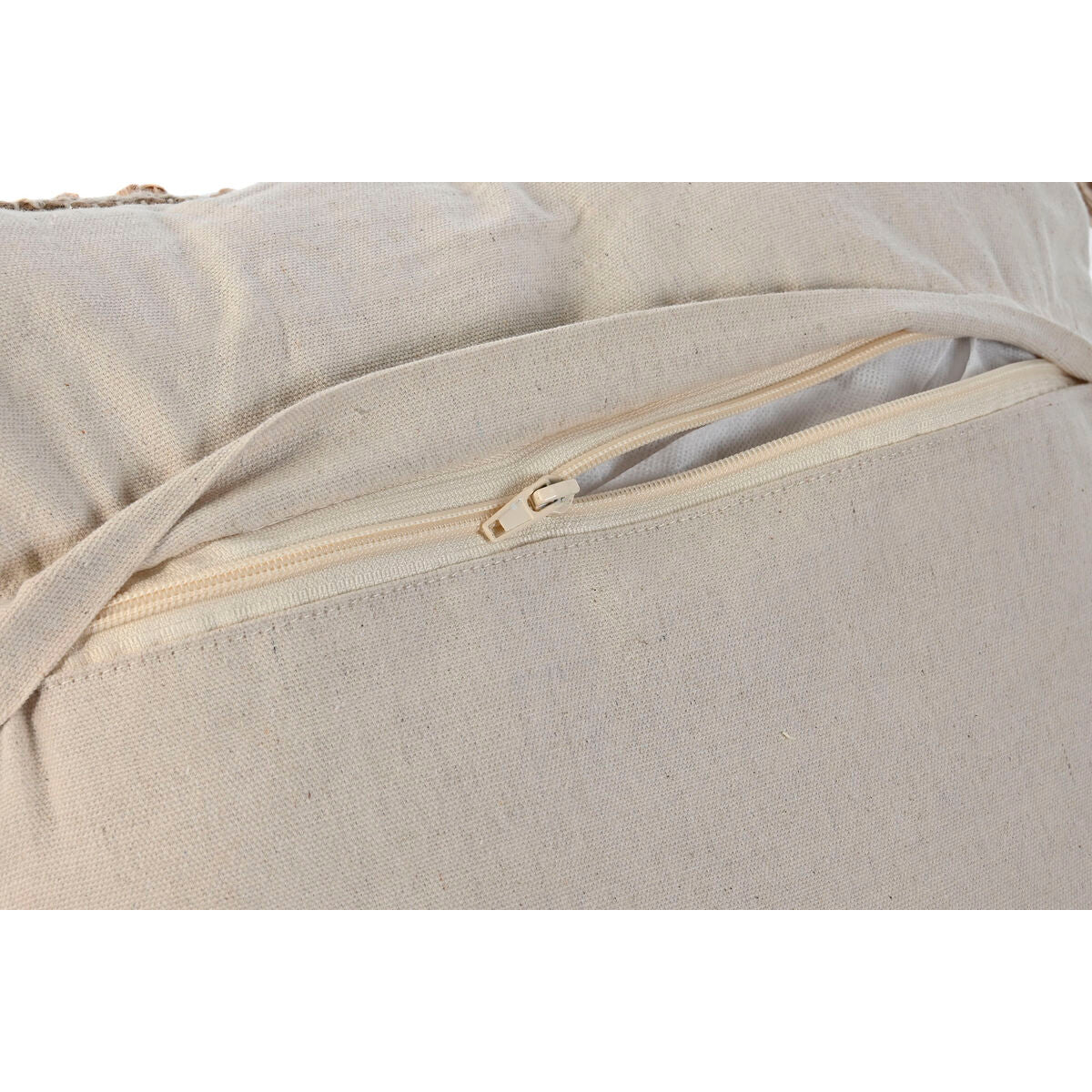 V7H5B92FBF9723D569D2BE82892AC711A9CR6384349P3