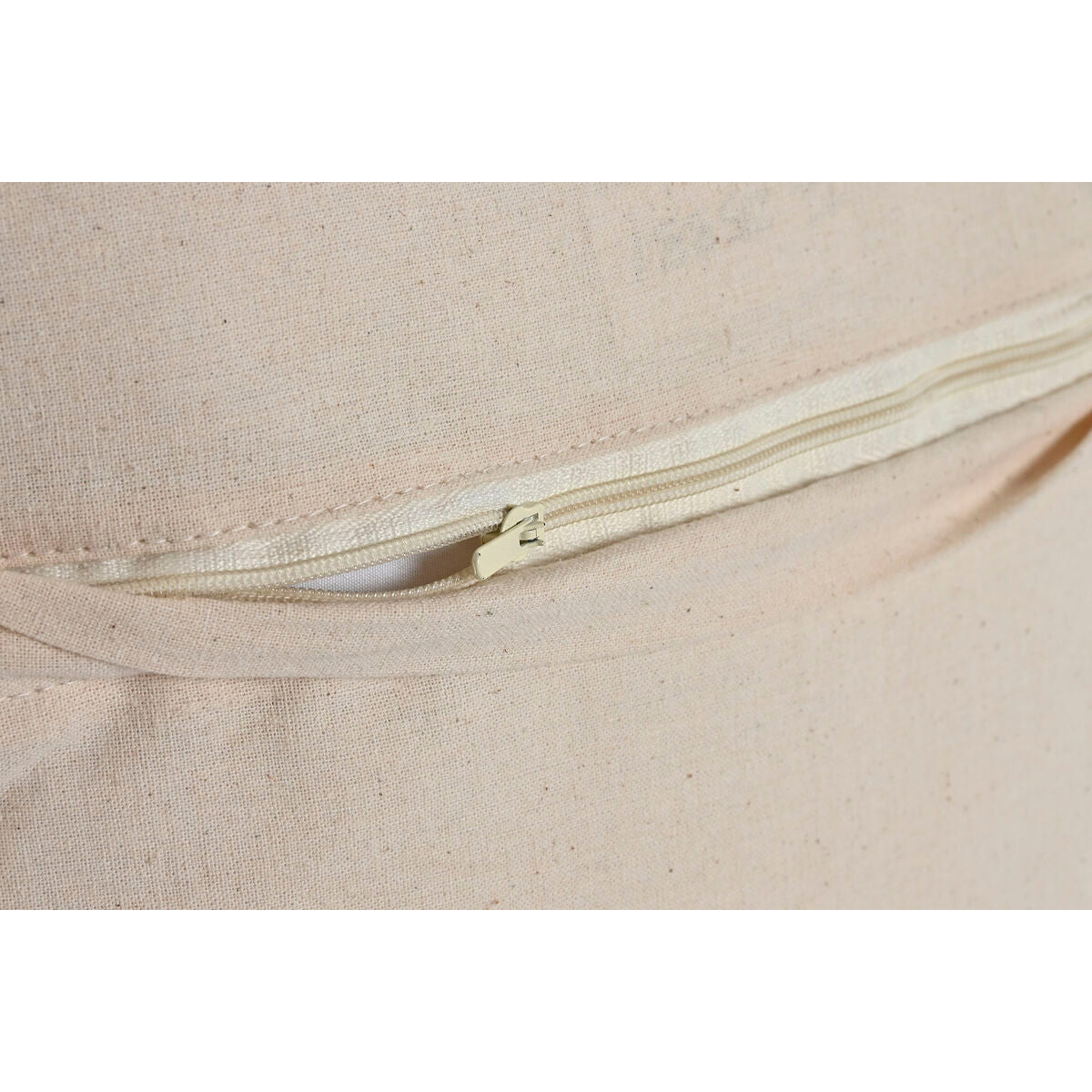 V6H70545BA835CCD4E5A527E83677E48553R6379156P4