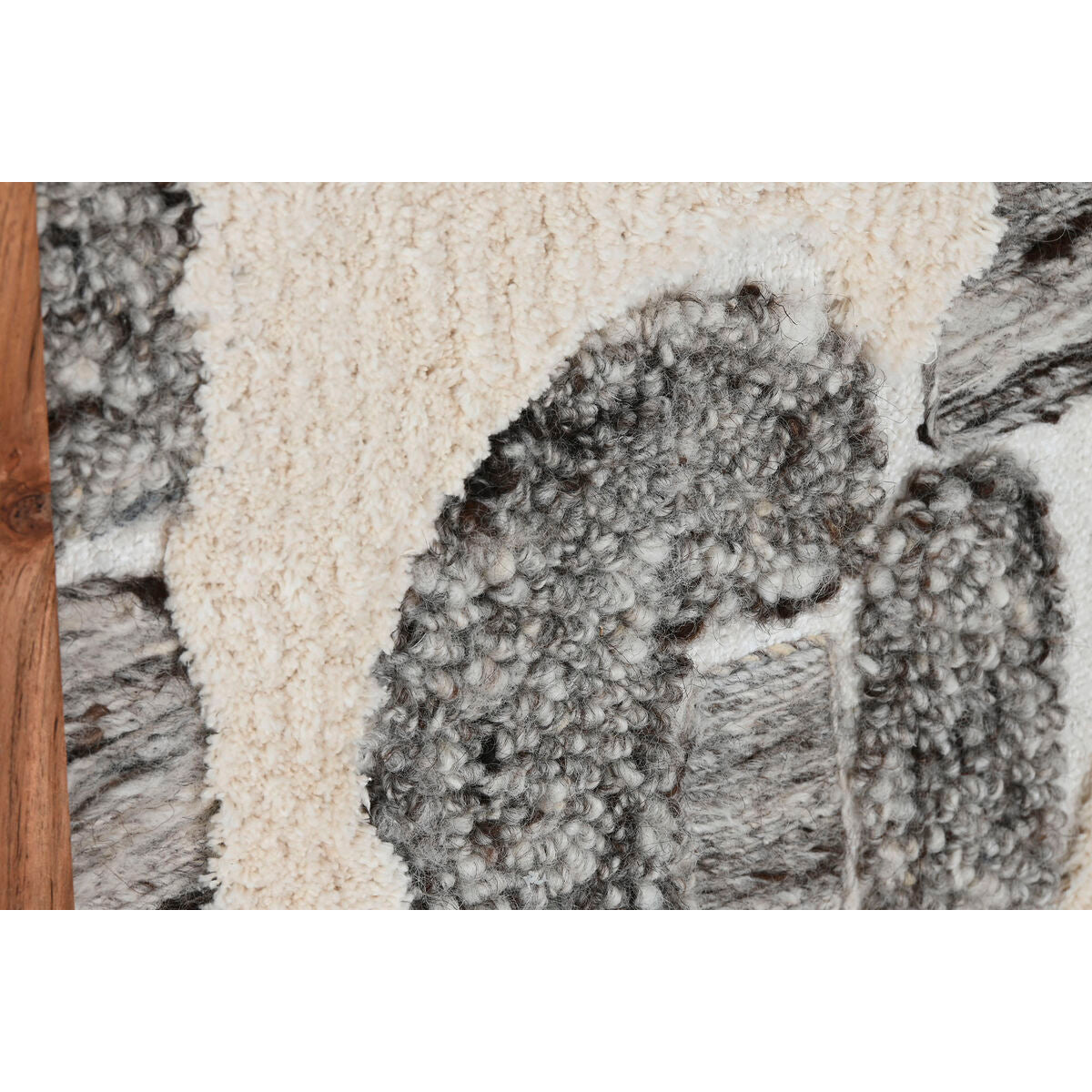 V7H419154FC85CEF05DB2C652547DA9A58BR6372135P3