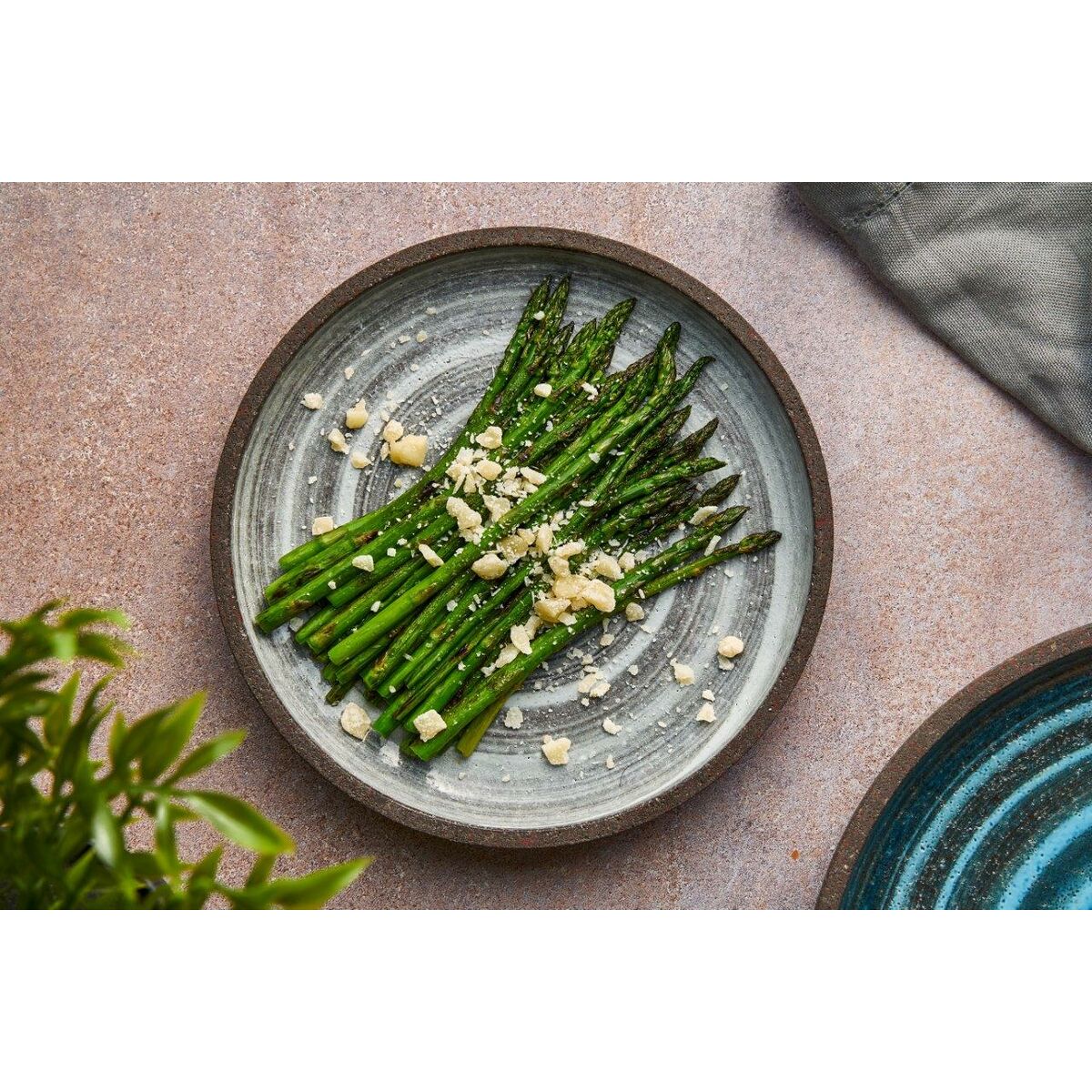 V4H3A7F258274624136ED5DBD1F445AA6DER5606153P5